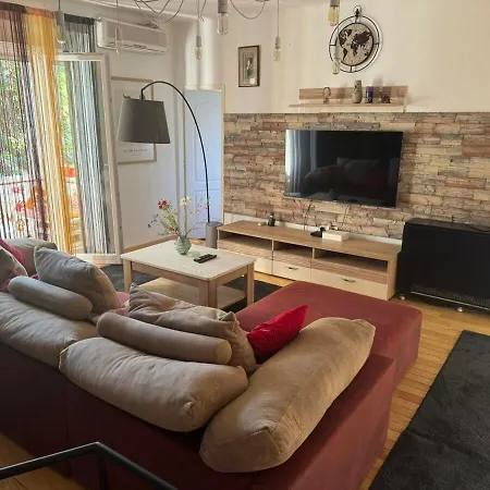 Stella Apartment *